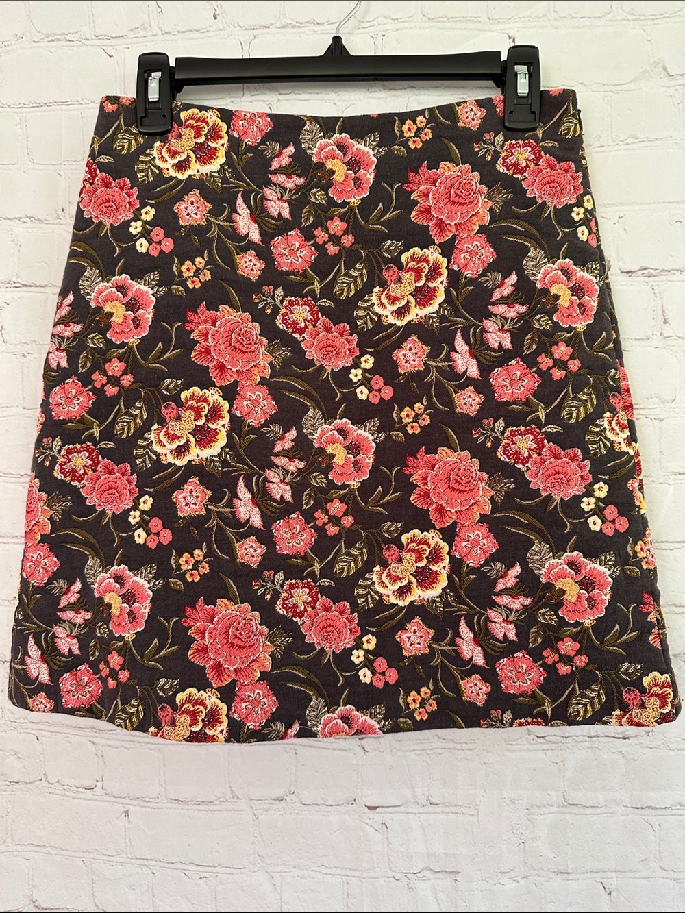 Loft Floral A-Line Tapestry Mini Skirt Charcoal with Pink Floral oversized 0